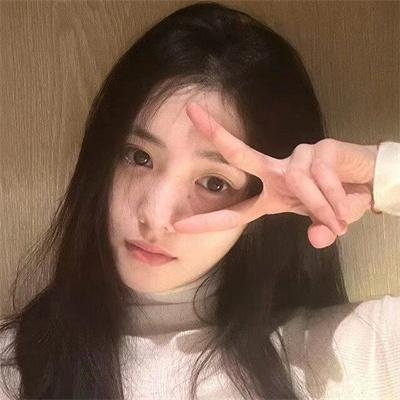 红妆问佳人